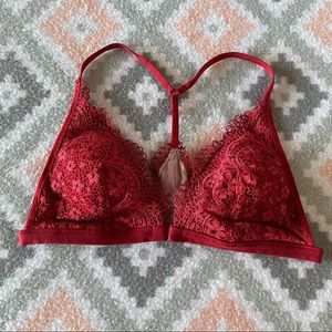Red Lace Braletter